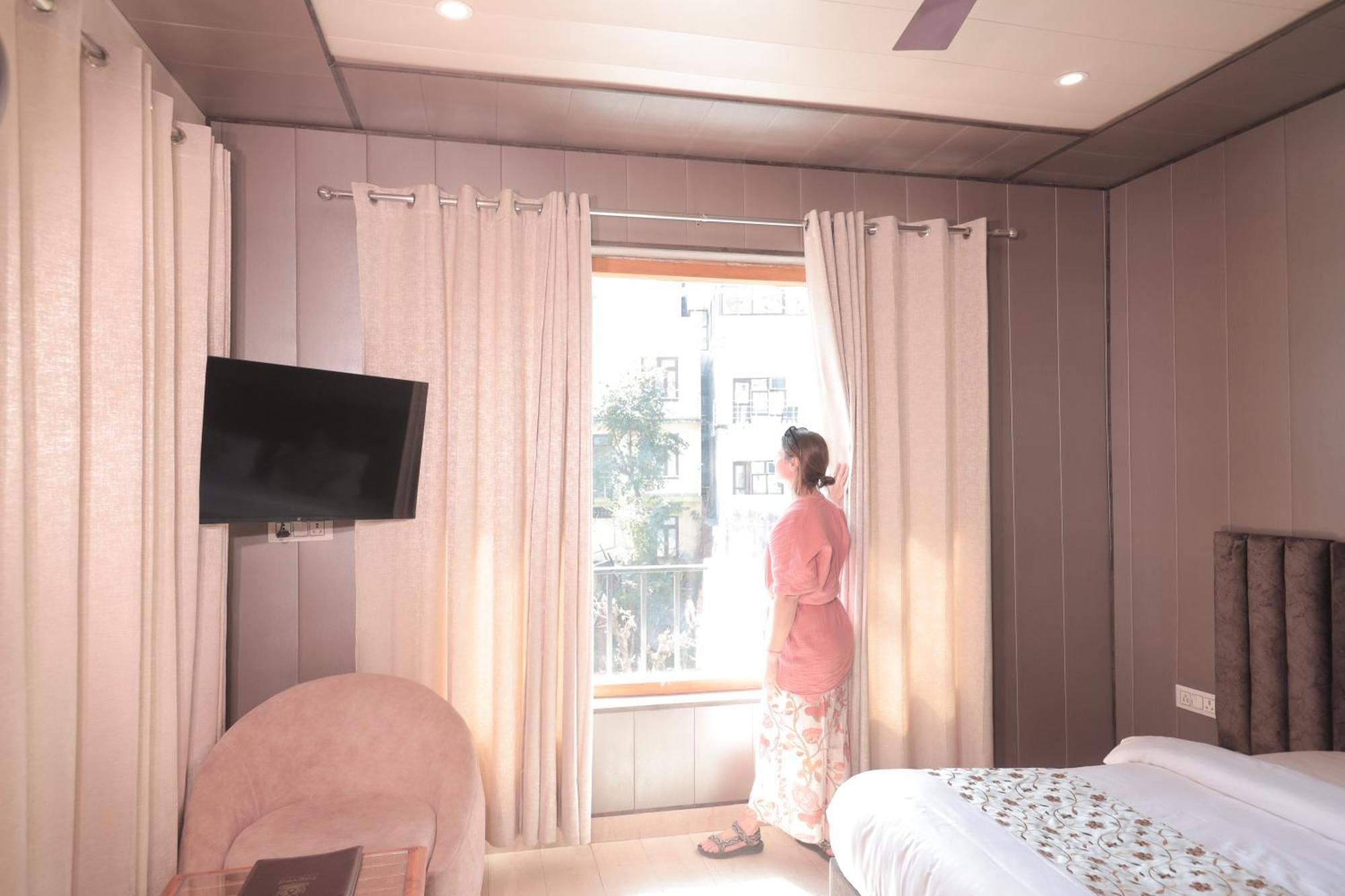 Yogved Hospitality & Resort Rishīkesh Εξωτερικό φωτογραφία