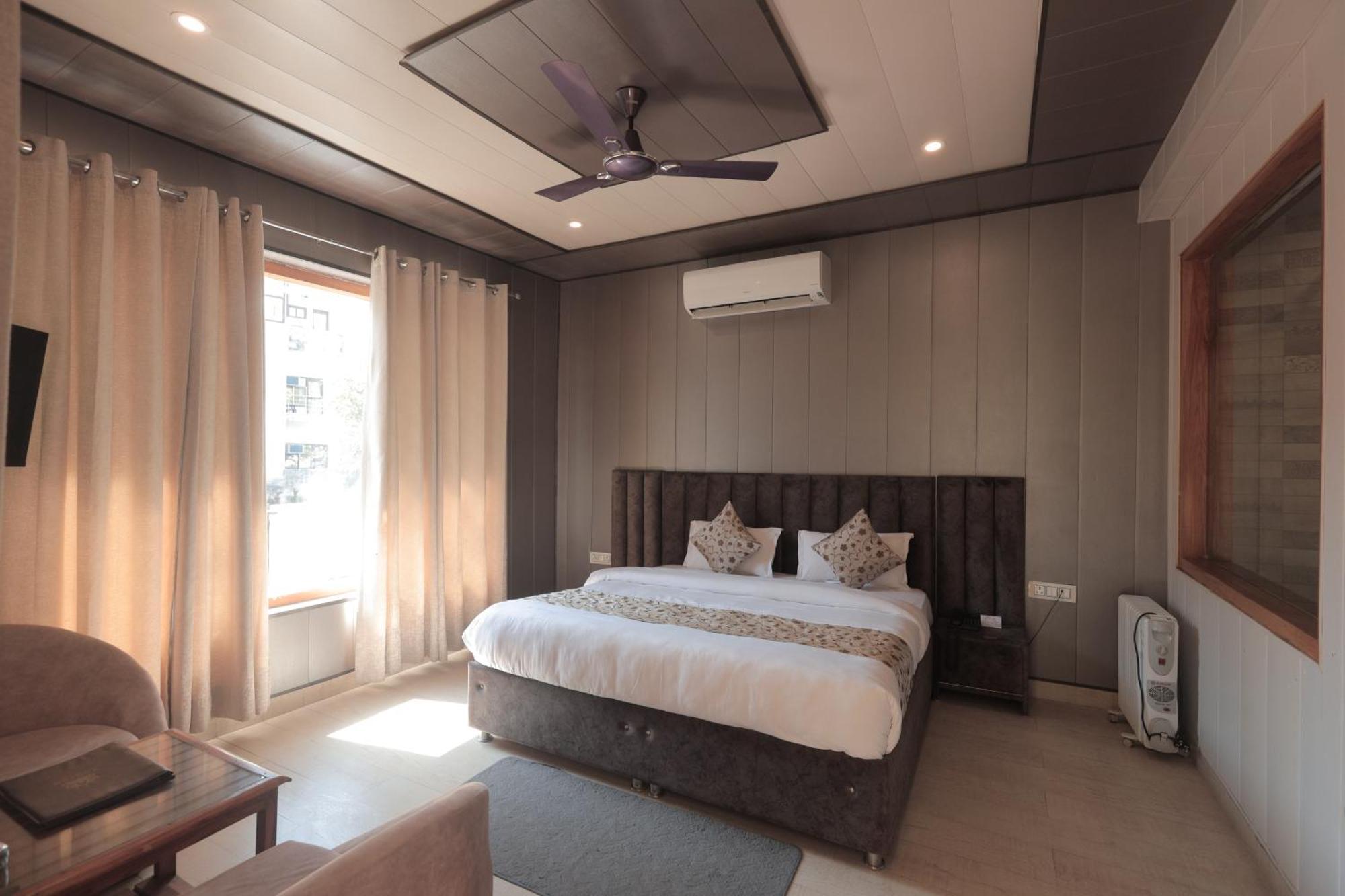 Yogved Hospitality & Resort Rishīkesh Εξωτερικό φωτογραφία